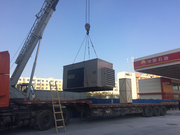 齊達康天然氣壓縮機抵達客戶加氣站現(xiàn)場